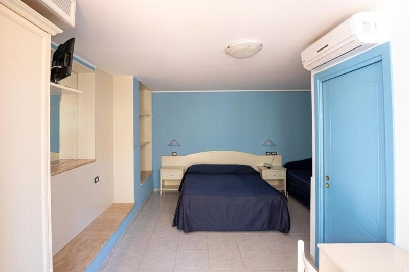 Hotel La Sorgente Hs Paestum Extérieur photo